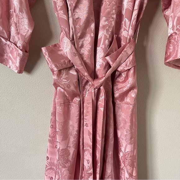 Vintage Victoria's Secret Gold Label Rose Pink Satin Floral Full Length Robe - Picture 4 of 15